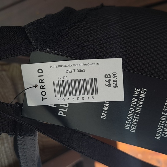 Torrid push up plunge bra size 44B - Picture 7 of 7